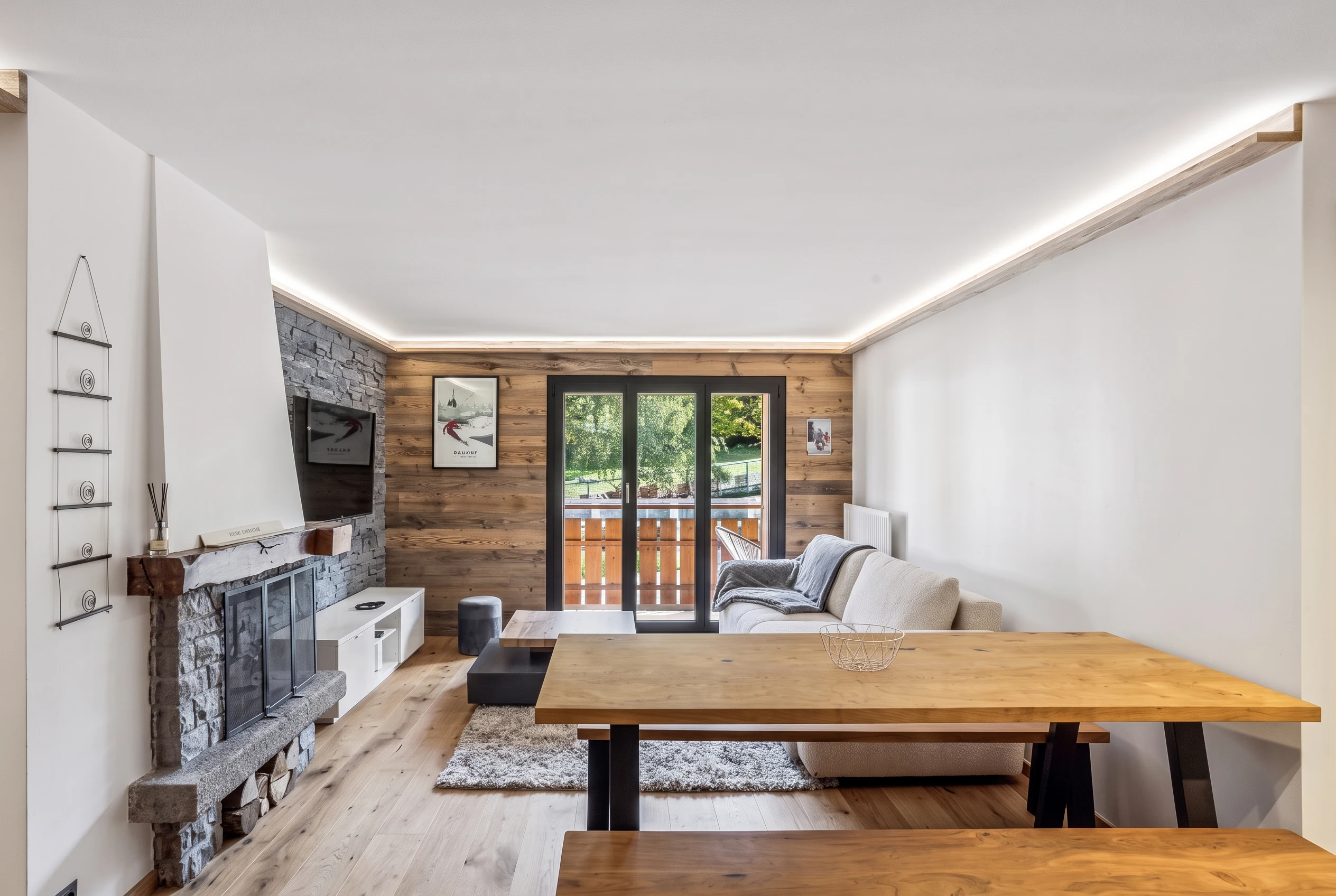 Espace de vie, bois et pierre